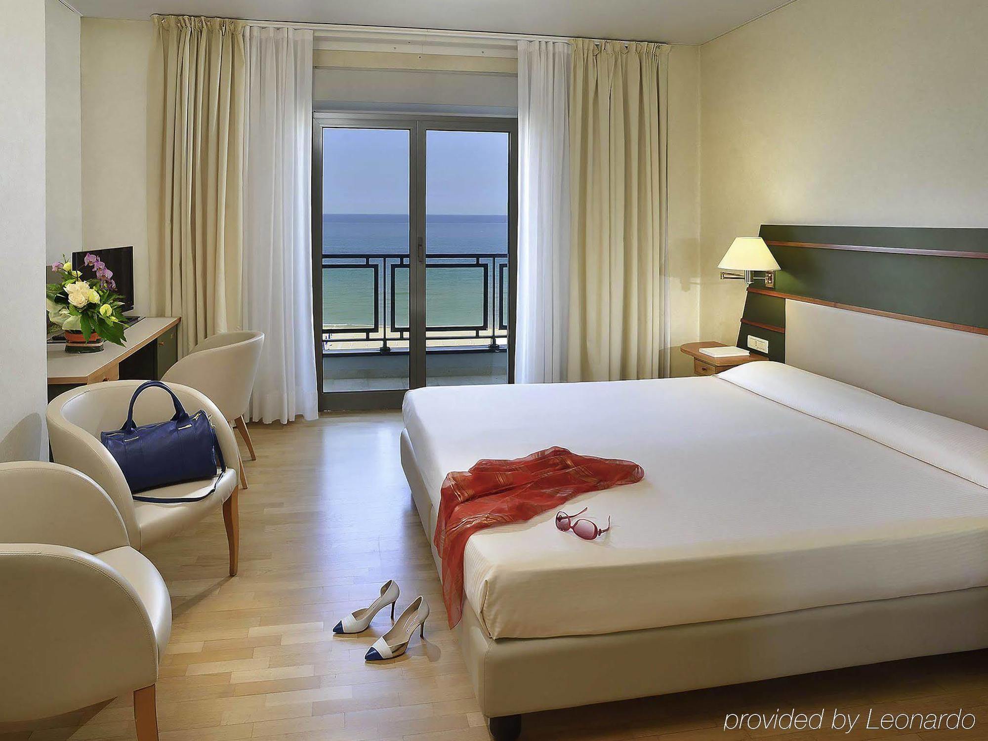 Charlie In Pesaro Otel Dış mekan fotoğraf